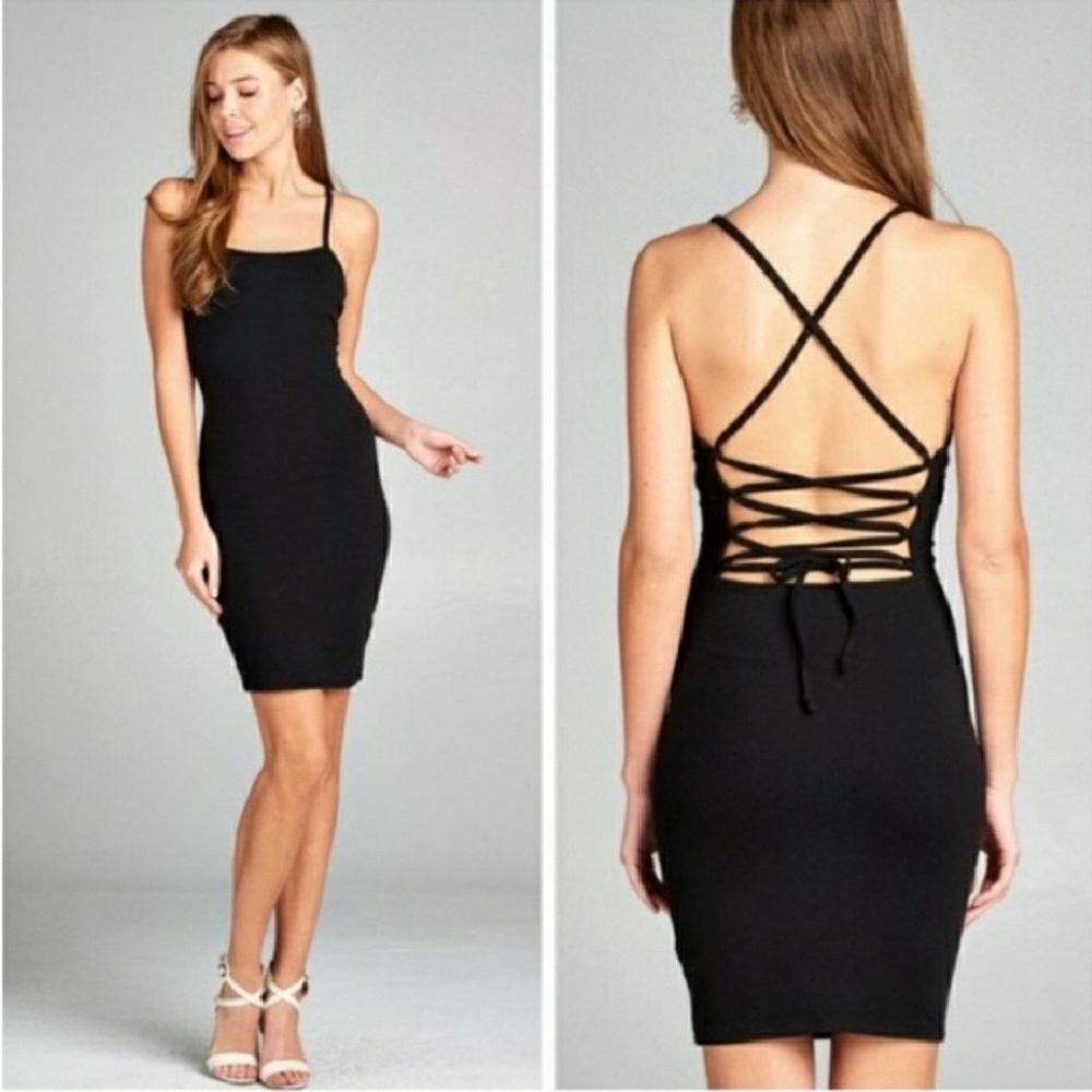 🆕 Black Lace-Up Bodycon Dress